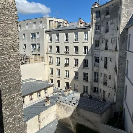 Nid Douillet Gare Du Nord Montmartre Barbes Παρίσι